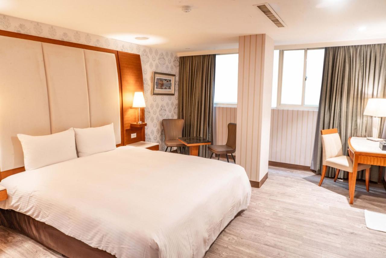 Elegance Hotel Taipei Luaran gambar