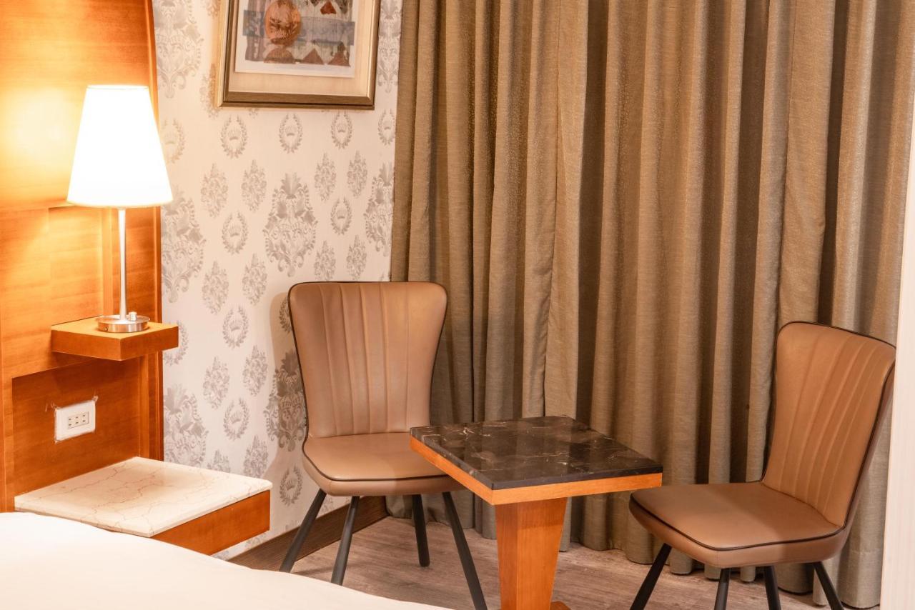 Elegance Hotel Taipei Luaran gambar