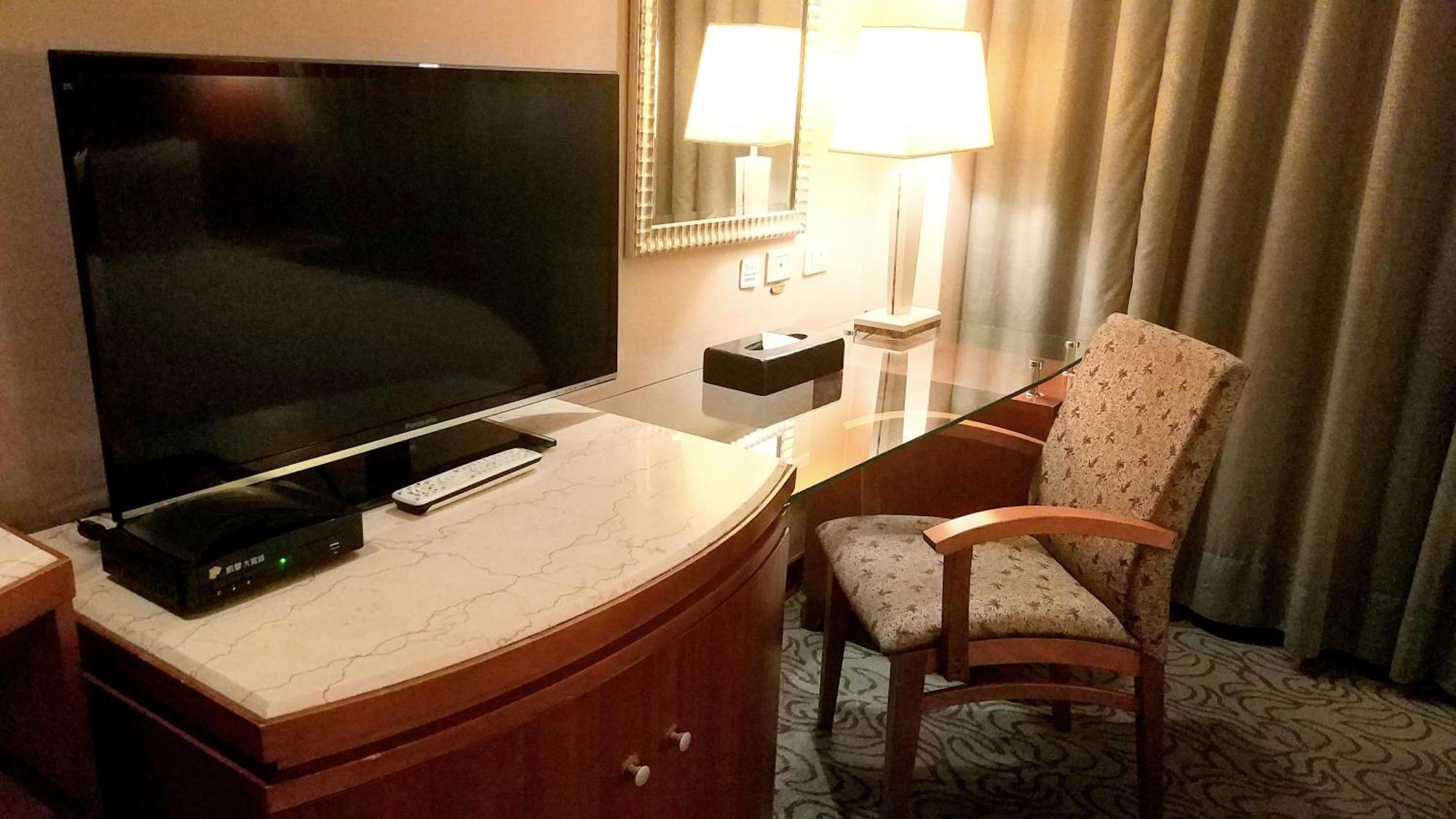 Elegance Hotel Taipei Luaran gambar