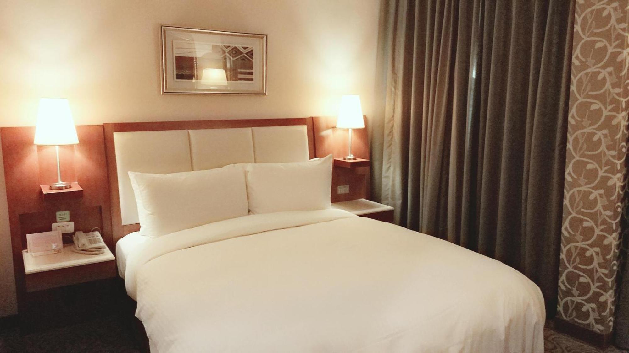 Elegance Hotel Taipei Luaran gambar