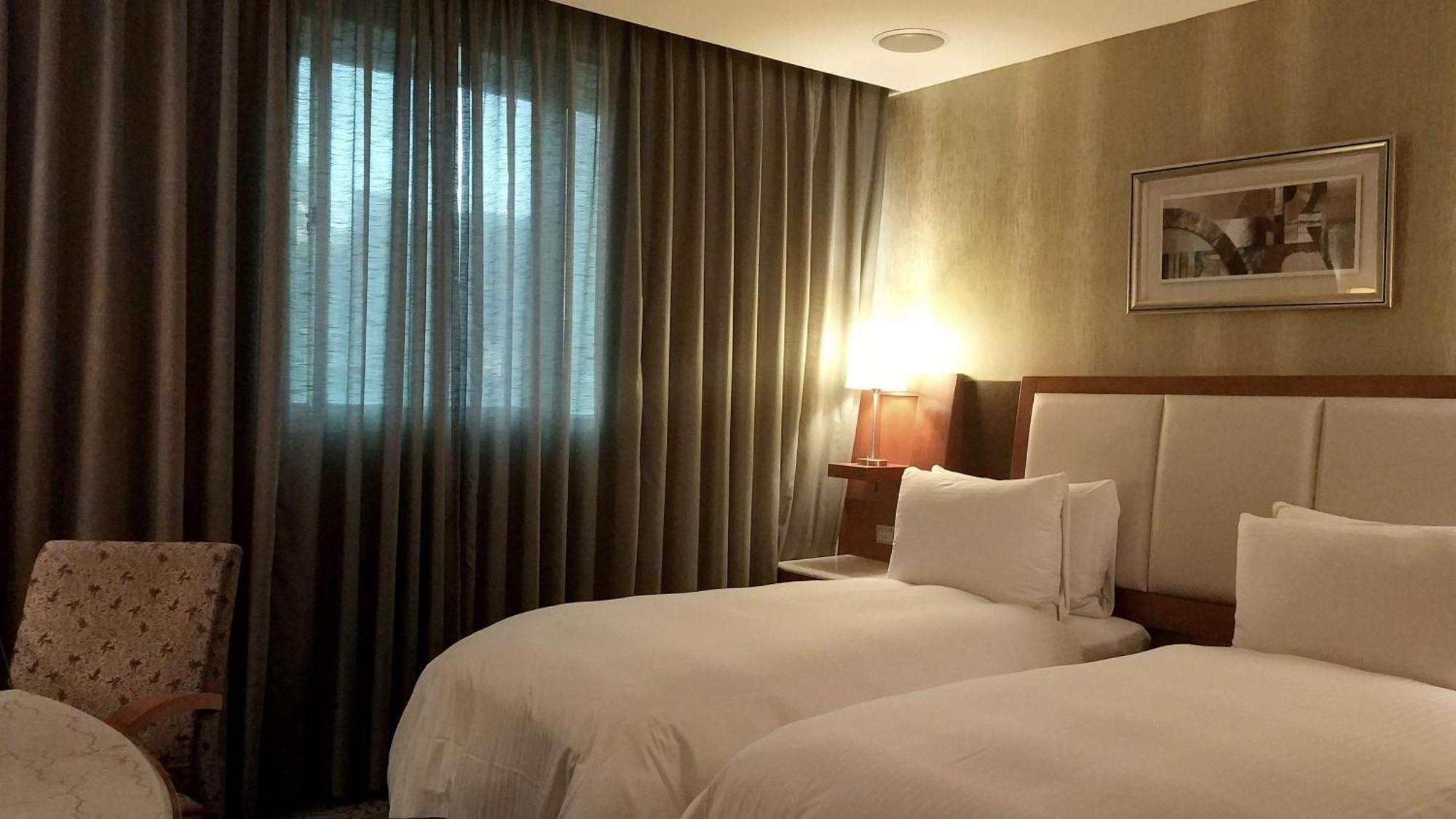 Elegance Hotel Taipei Luaran gambar