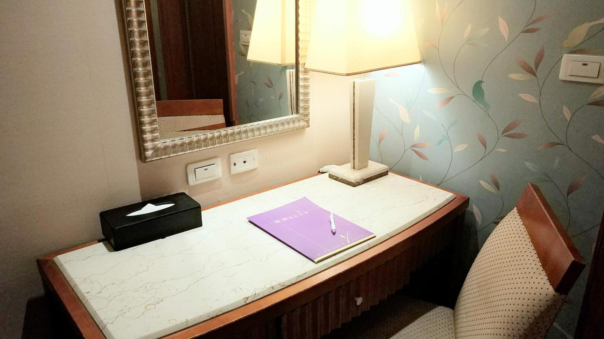 Elegance Hotel Taipei Luaran gambar